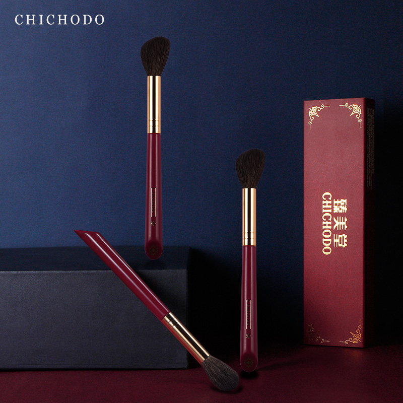 Not sending - Luxurious Red Ro - Luxury Skincare And Makeup Brands 评论和价格